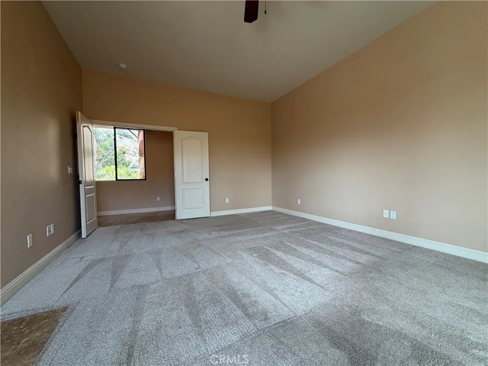5935 Buena Suerte Yucca Valley, CA 92284