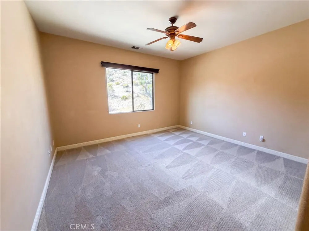 5935 Buena Suerte Yucca Valley, CA 92284