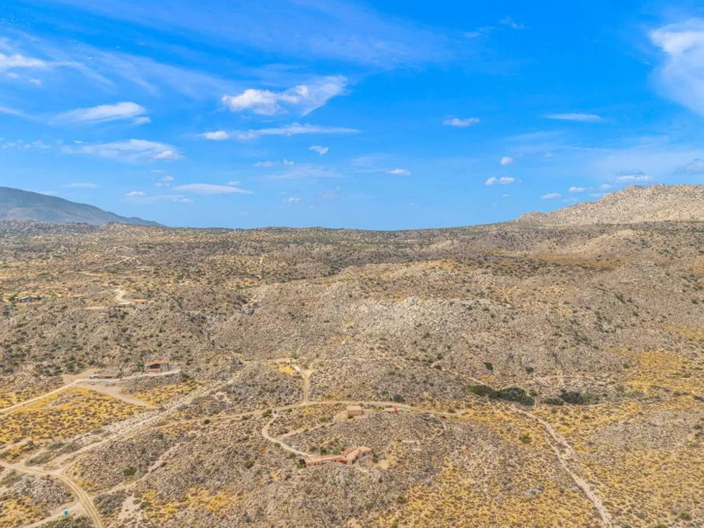 Avenida Los Feliz Mountain Center, CA 92561