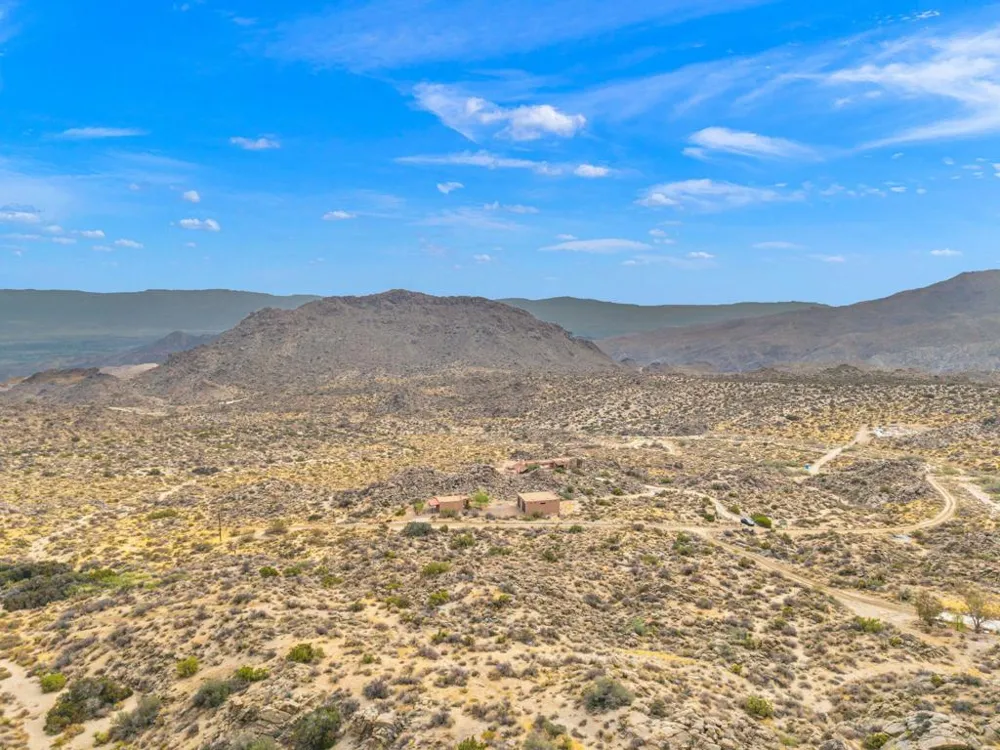 Avenida Los Feliz Mountain Center, CA 92561