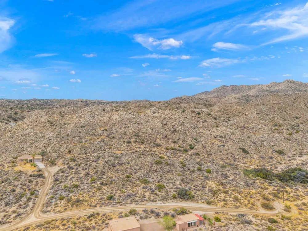 Avenida Los Feliz Mountain Center, CA 92561