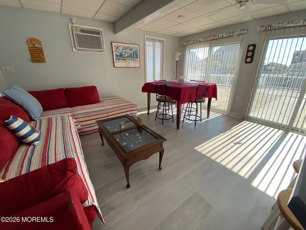 27 Gregg Drive Manahawkin, NJ 08050