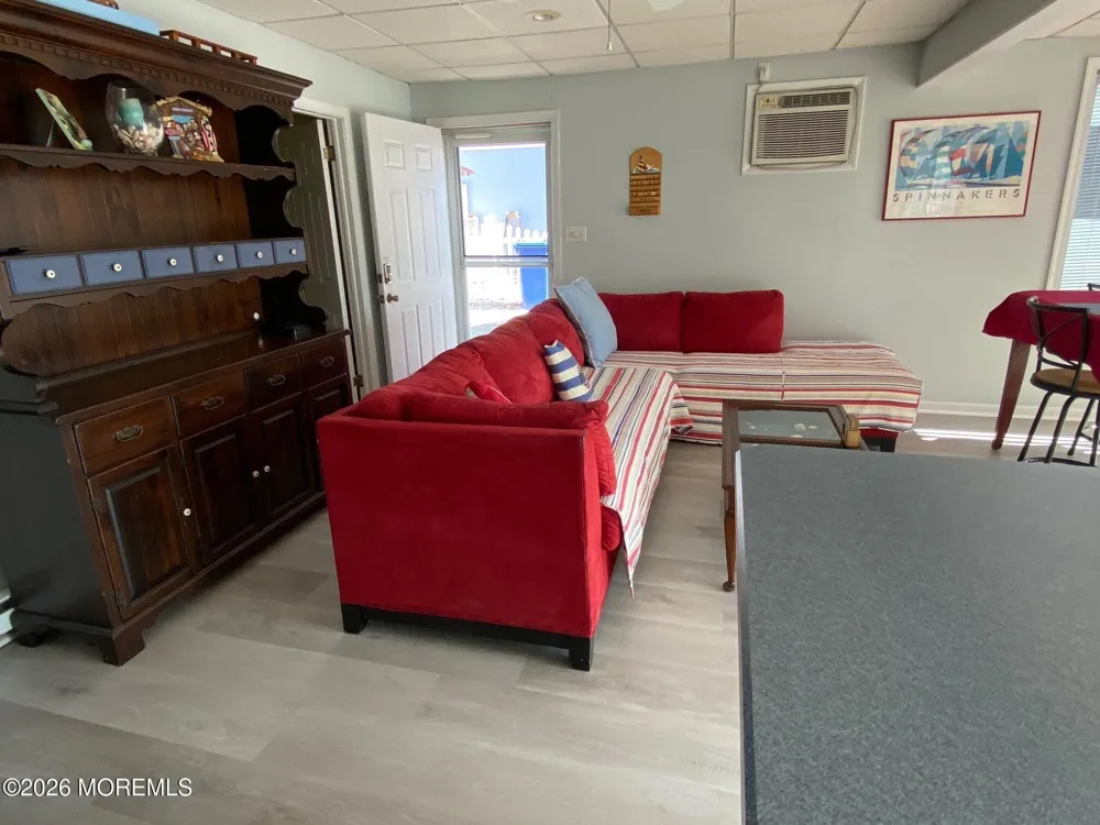 27 Gregg Drive Manahawkin, NJ 08050