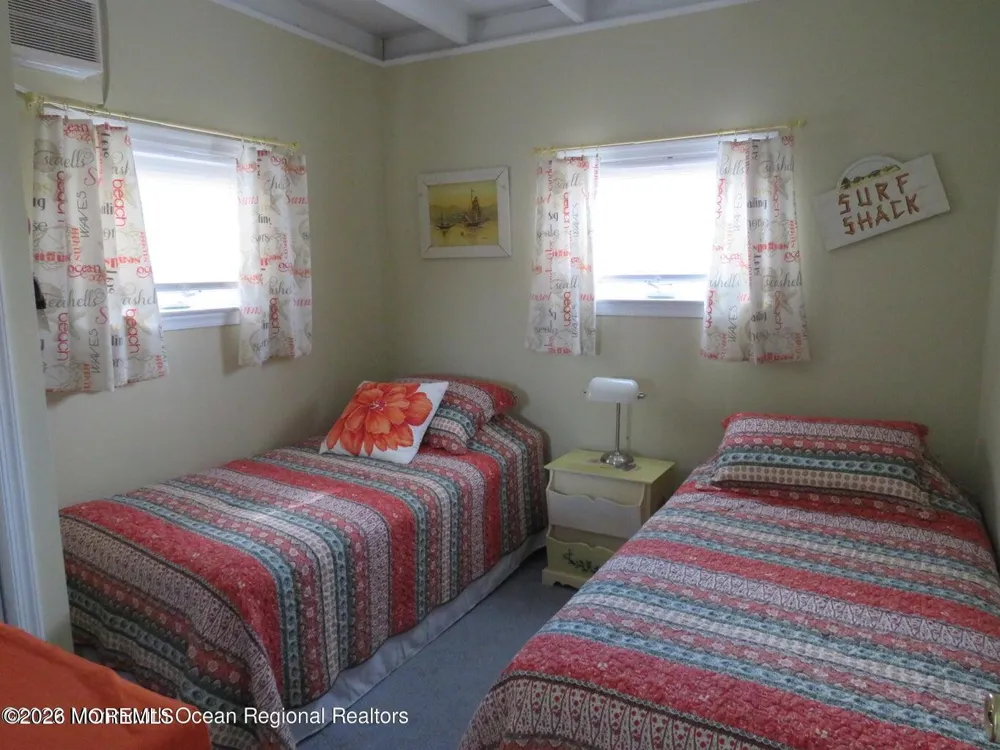 27 Gregg Drive Manahawkin, NJ 08050