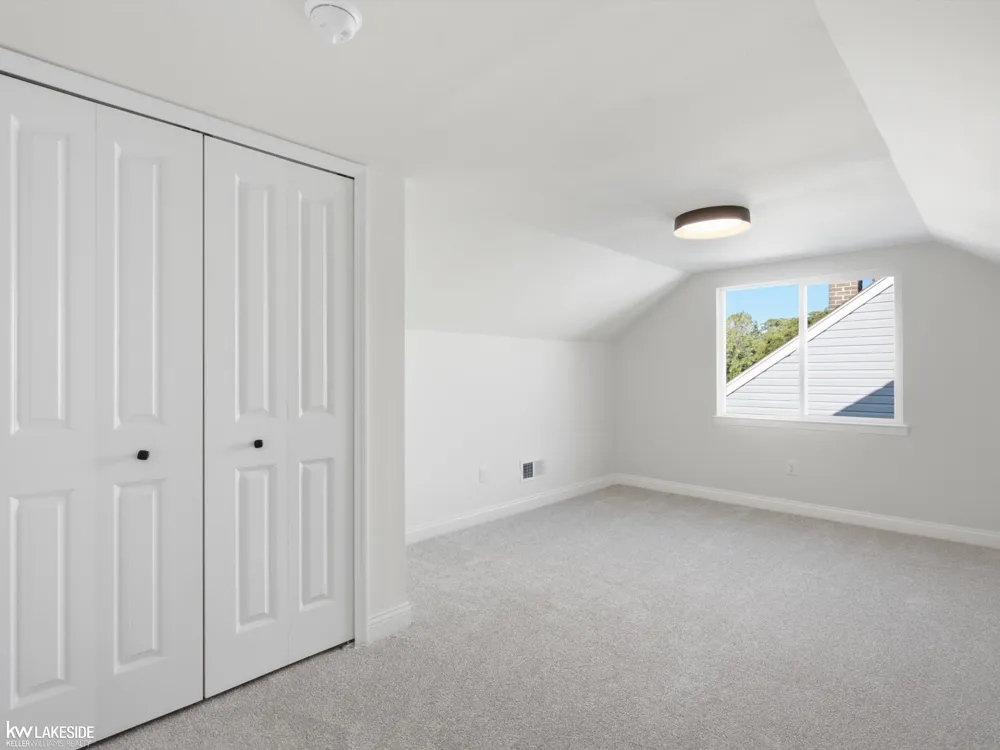 17800 WEXFORD STREET Roseville City, MI 48066