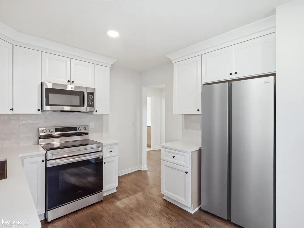 17800 WEXFORD STREET Roseville City, MI 48066