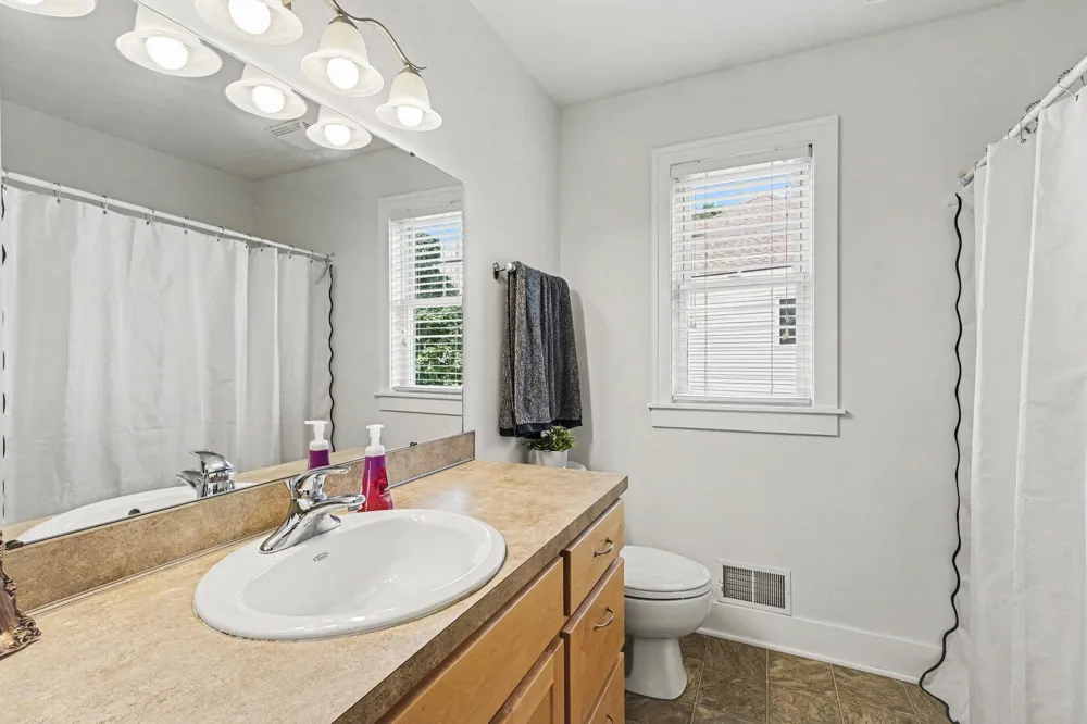 4290 Oak Meadow Drive Georgetown Charter Township, MI 49426