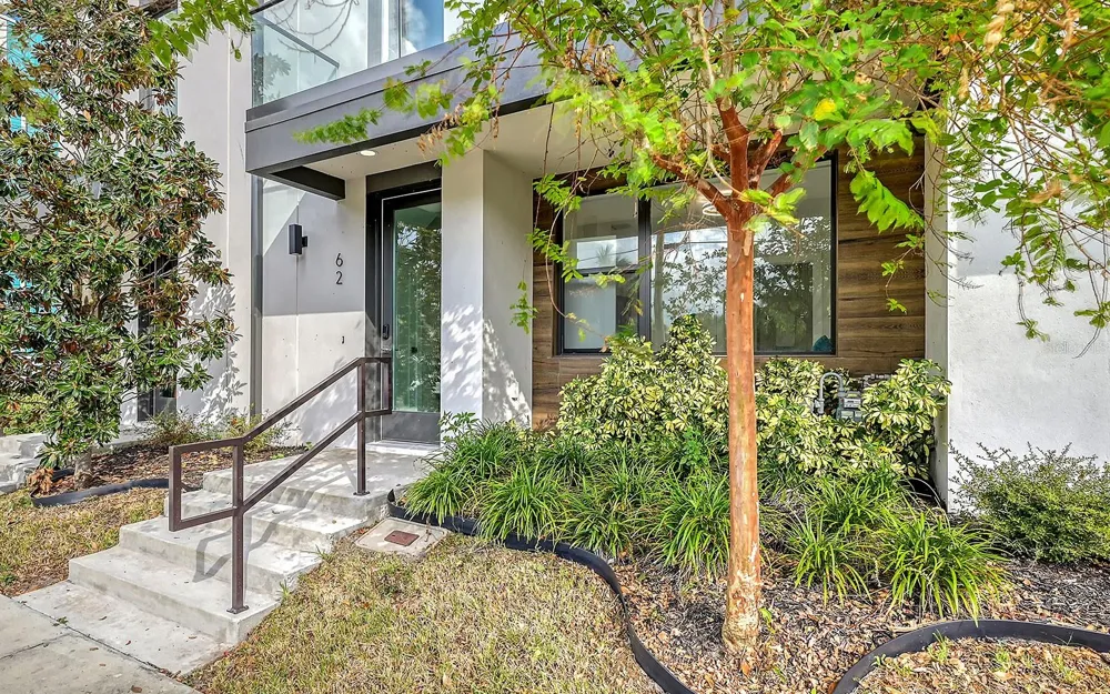 62 AUDUBON PLACE Sarasota, FL 34237