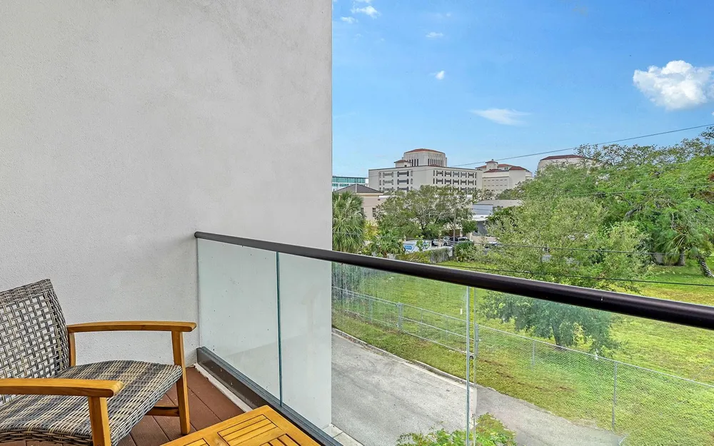 62 AUDUBON PLACE Sarasota, FL 34237