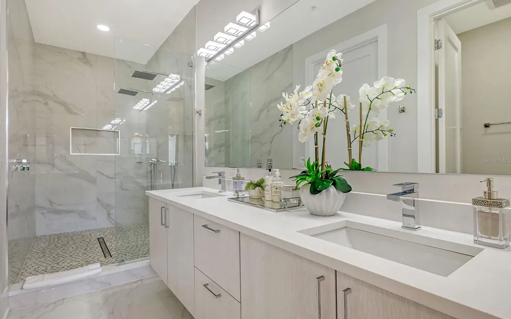 62 AUDUBON PLACE Sarasota, FL 34237