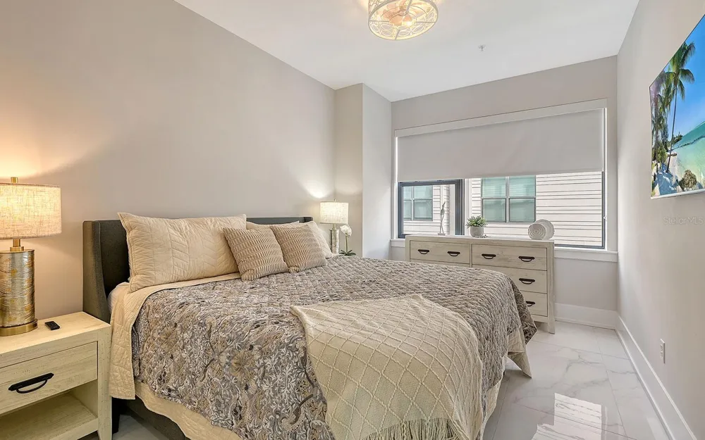 62 AUDUBON PLACE Sarasota, FL 34237