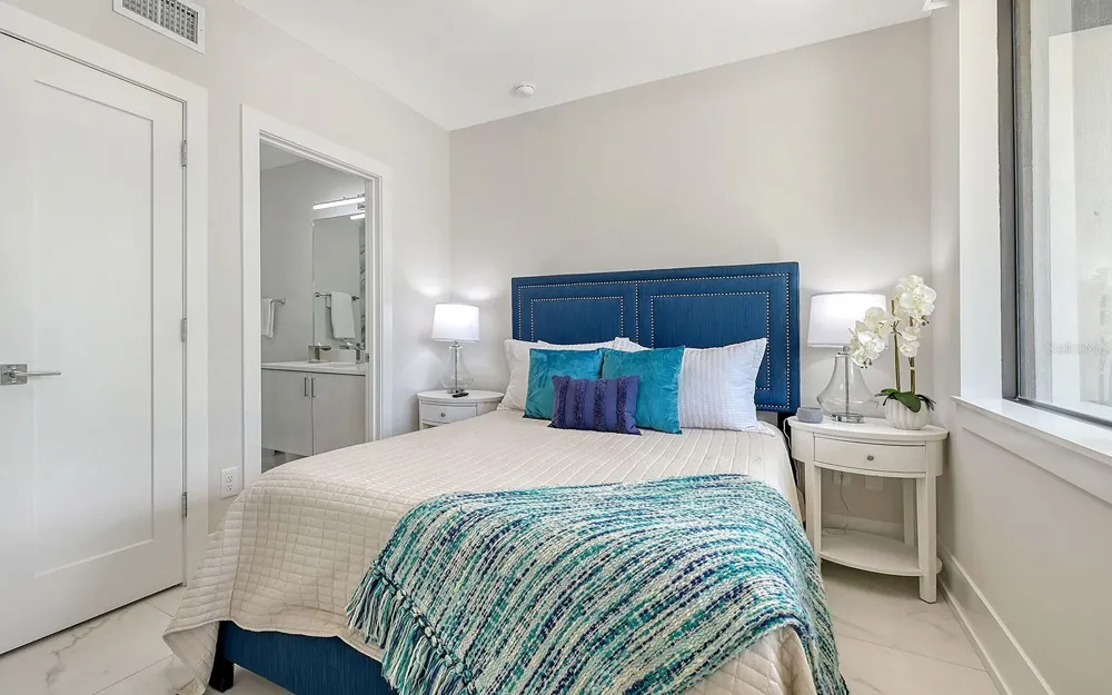 62 AUDUBON PLACE Sarasota, FL 34237