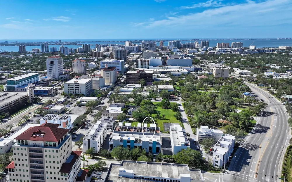 62 AUDUBON PLACE Sarasota, FL 34237