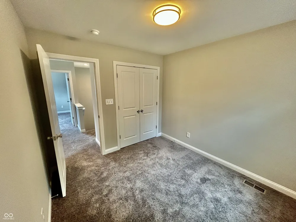 924 Oakland Avenue Indianapolis, IN 46201