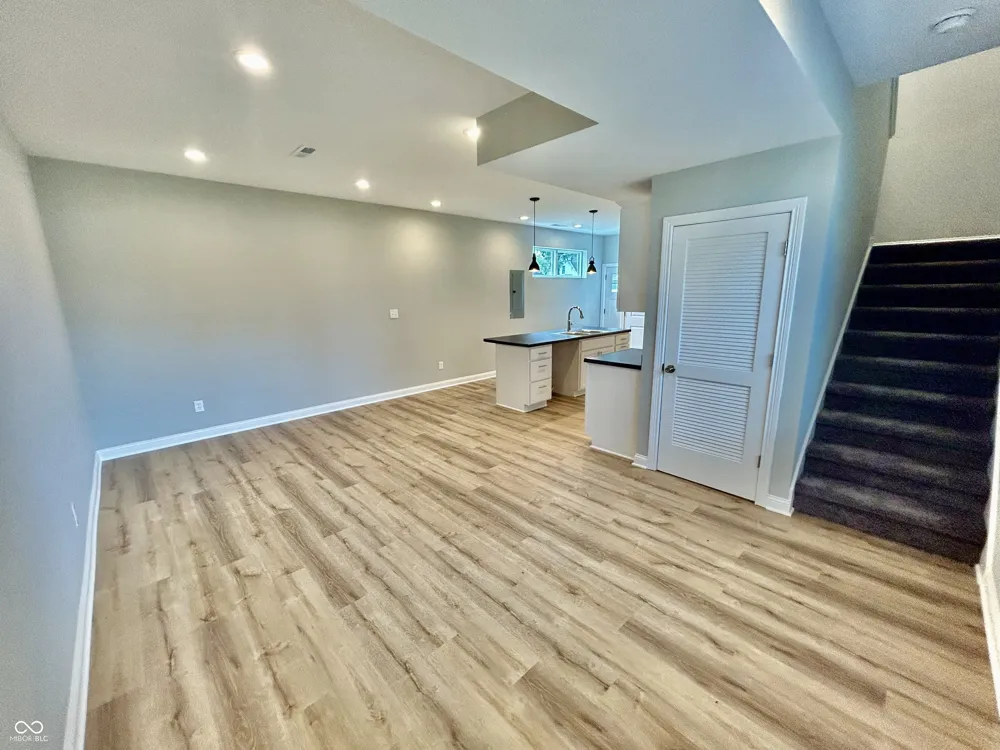 924 Oakland Avenue Indianapolis, IN 46201