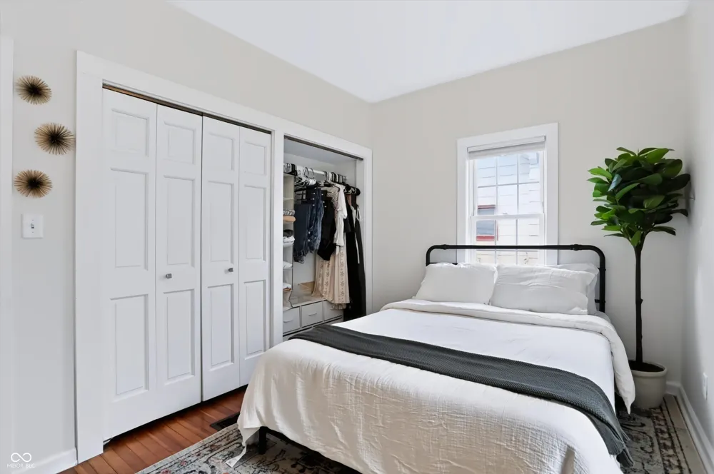 811 Wallace Avenue Indianapolis, IN 46201