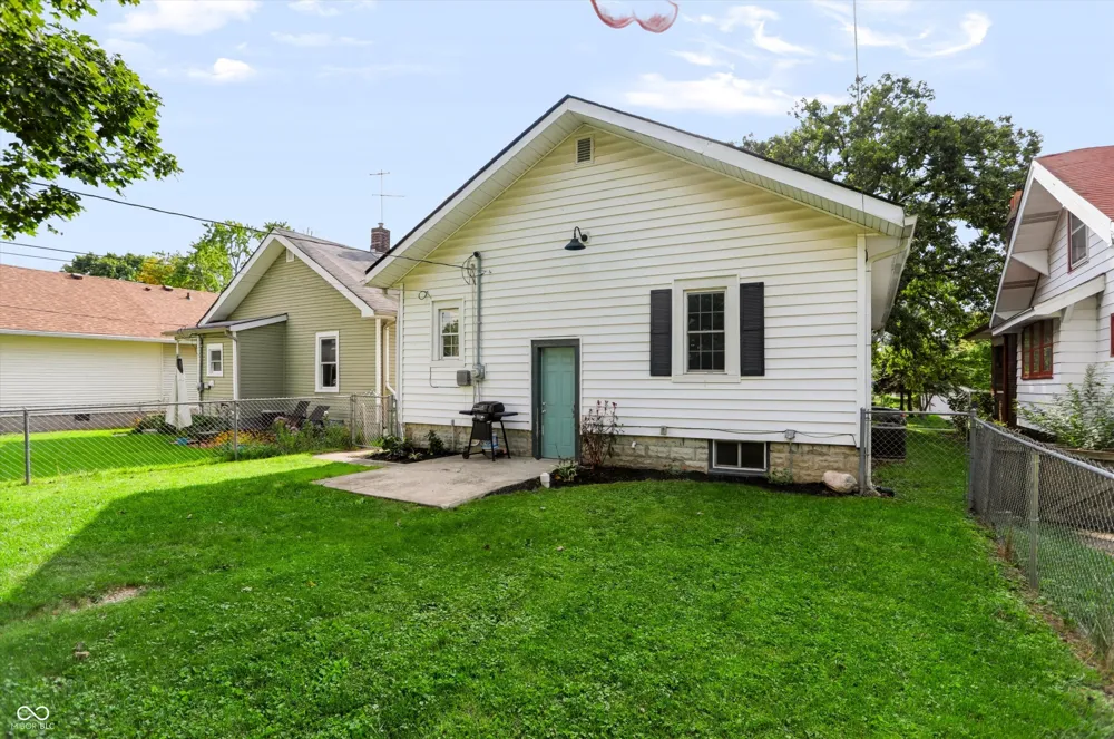 811 Wallace Avenue Indianapolis, IN 46201