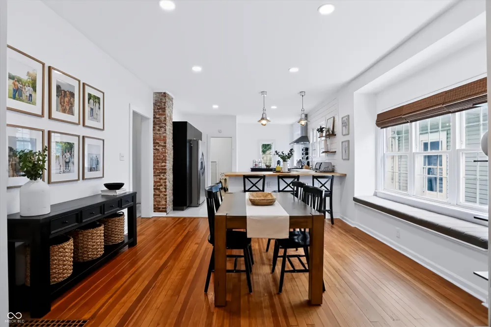 811 Wallace Avenue Indianapolis, IN 46201