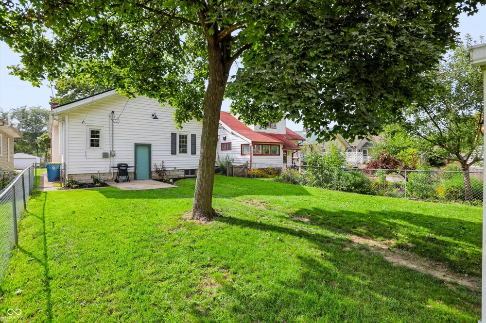 811 Wallace Avenue Indianapolis, IN 46201