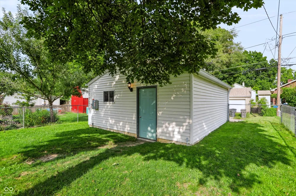 811 Wallace Avenue Indianapolis, IN 46201