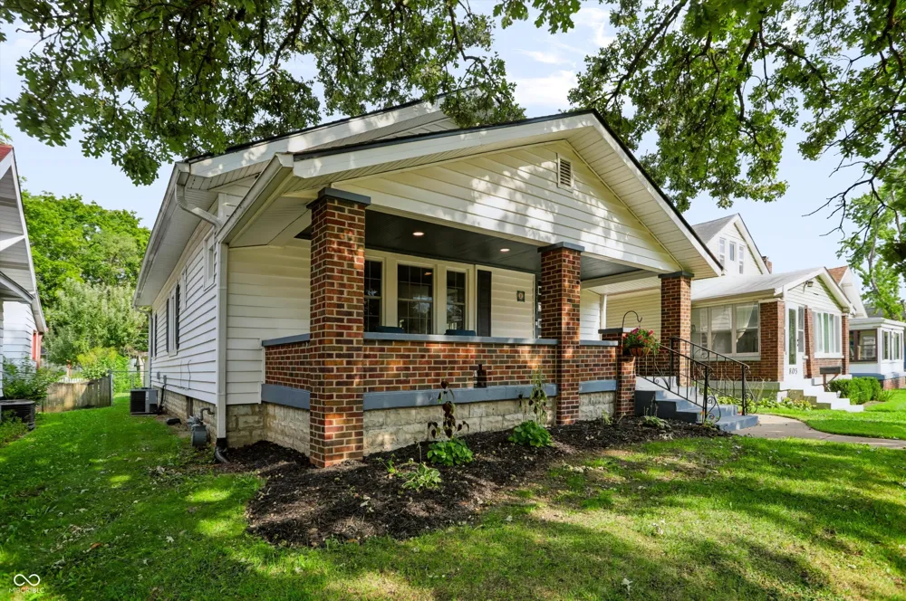 811 Wallace Avenue Indianapolis, IN 46201