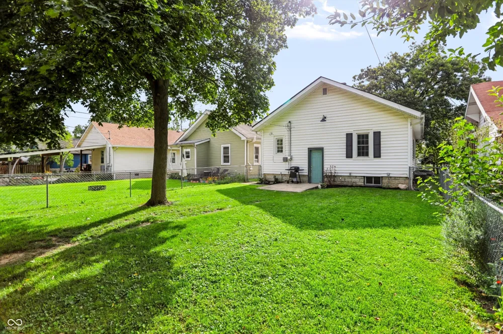 811 Wallace Avenue Indianapolis, IN 46201