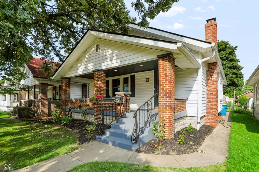 811 Wallace Avenue Indianapolis, IN 46201