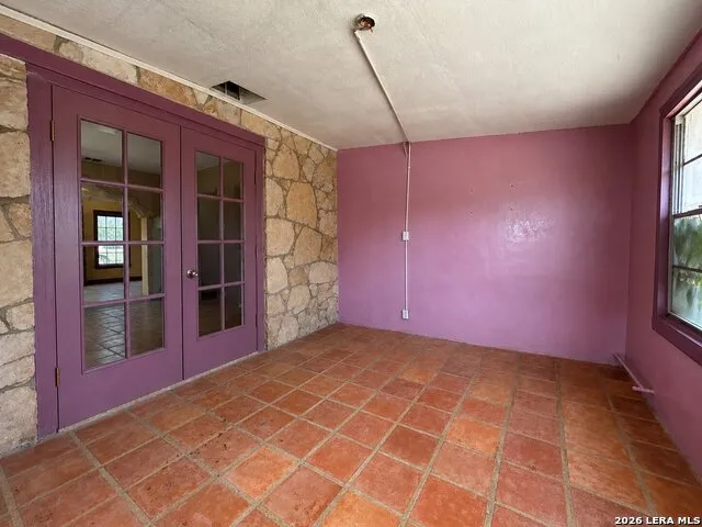 6908 Poss Leon Valley, TX 78238
