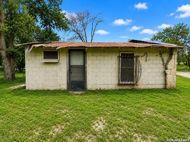 6908 Poss Leon Valley, TX 78238