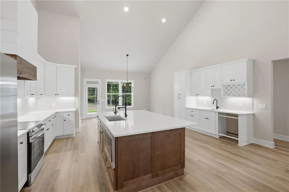 9120 Lisa Circle Gainesville, GA 30506