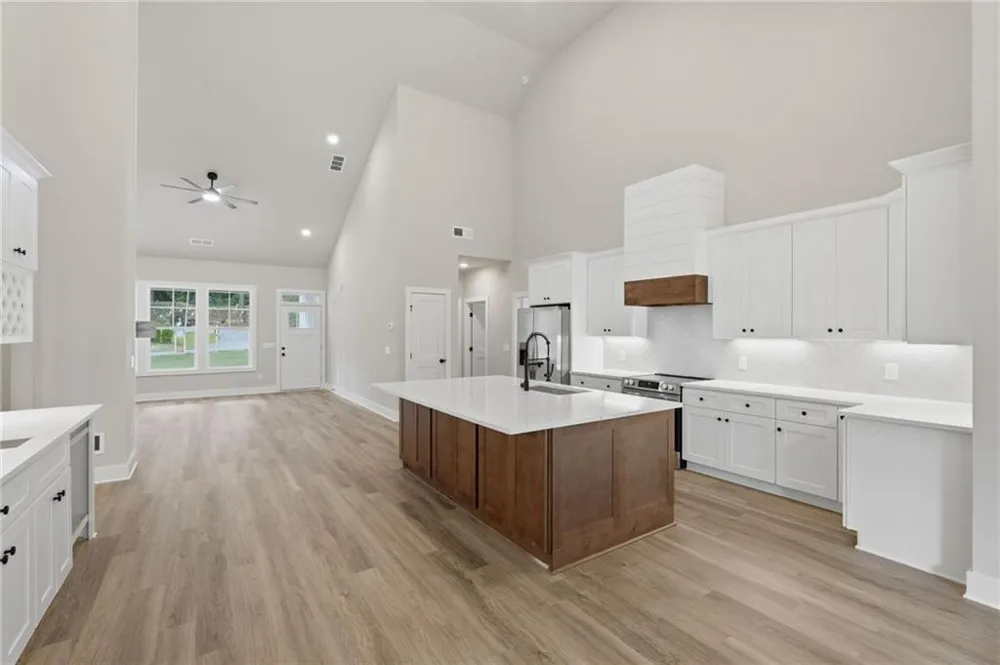 9120 Lisa Circle Gainesville, GA 30506