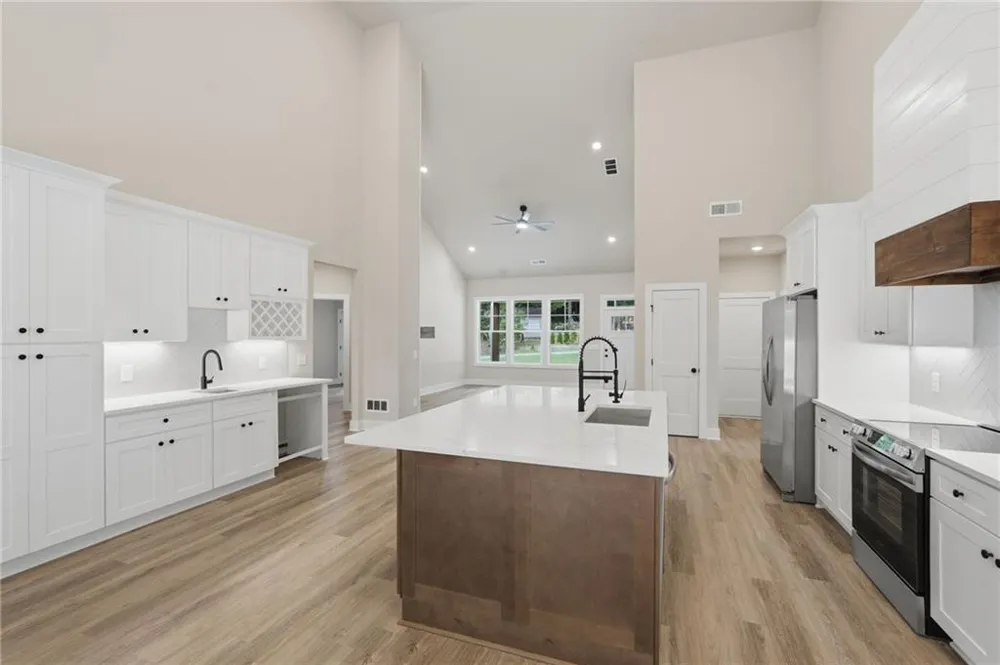 9120 Lisa Circle Gainesville, GA 30506
