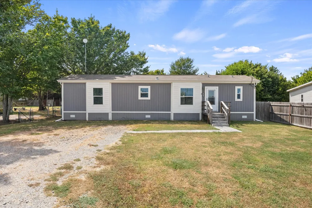 2995 County Road 1063 Farmersville, TX 75442