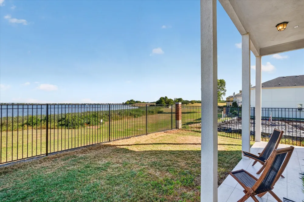 5222 Lake Terrace Court Garland, TX 75043