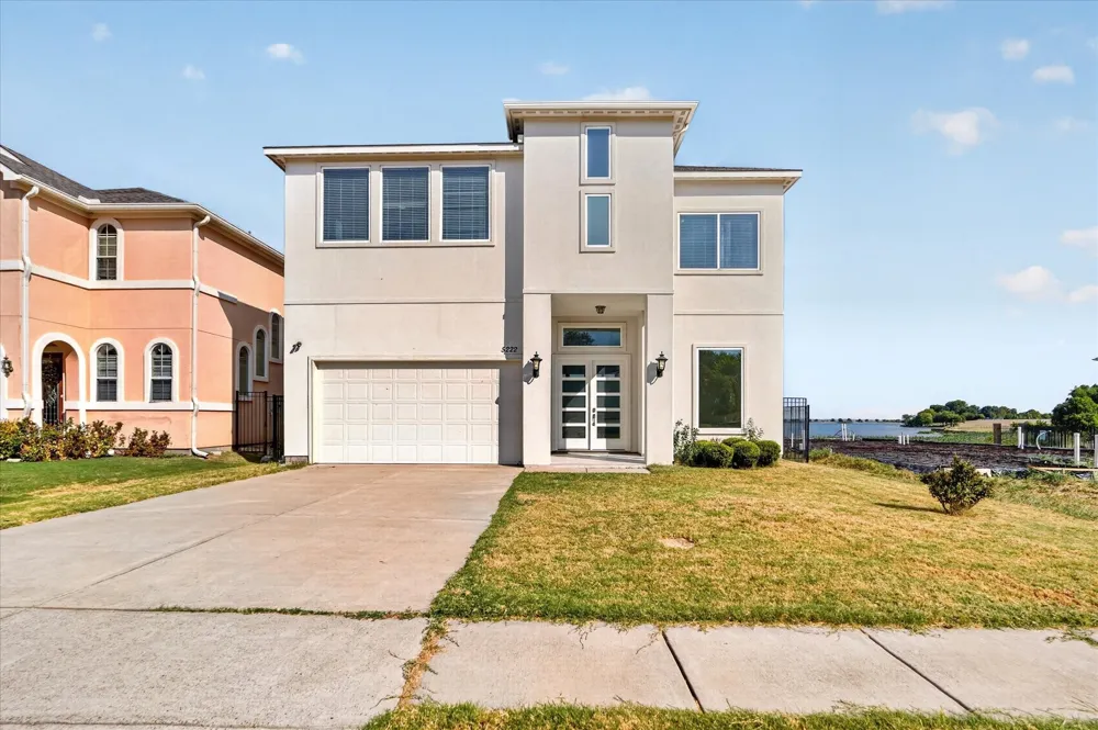 5222 Lake Terrace Court Garland, TX 75043