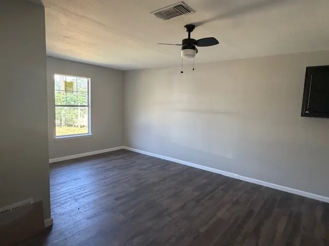 418 Main Street Paris, TX 75460