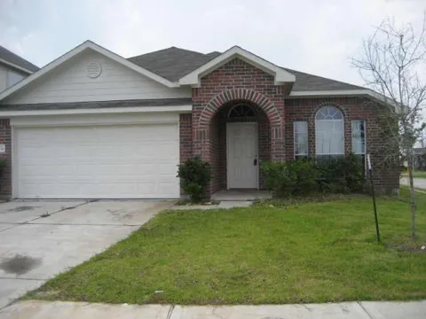 13735 Matthias Trail
