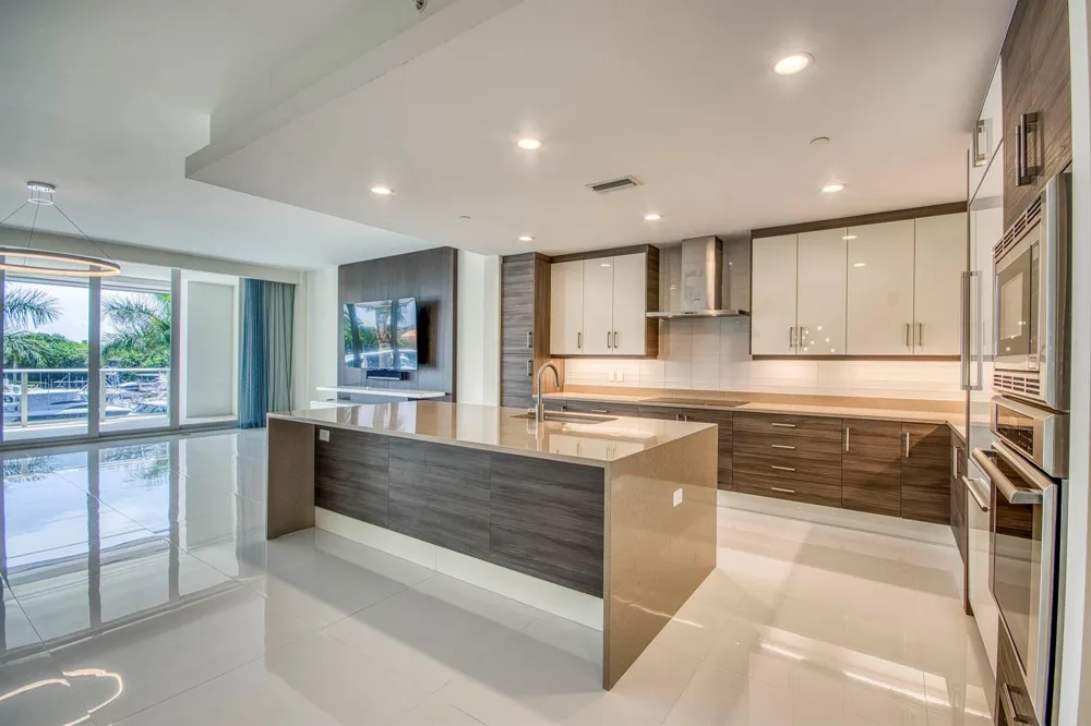 2700 Donald Ross Road #306 Palm Beach Gardens, FL 33410
