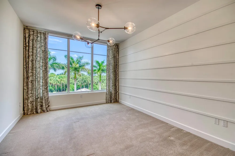 2700 Donald Ross Road #306 Palm Beach Gardens, FL 33410