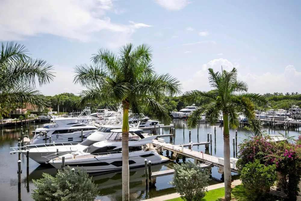 2700 Donald Ross Road #306 Palm Beach Gardens, FL 33410