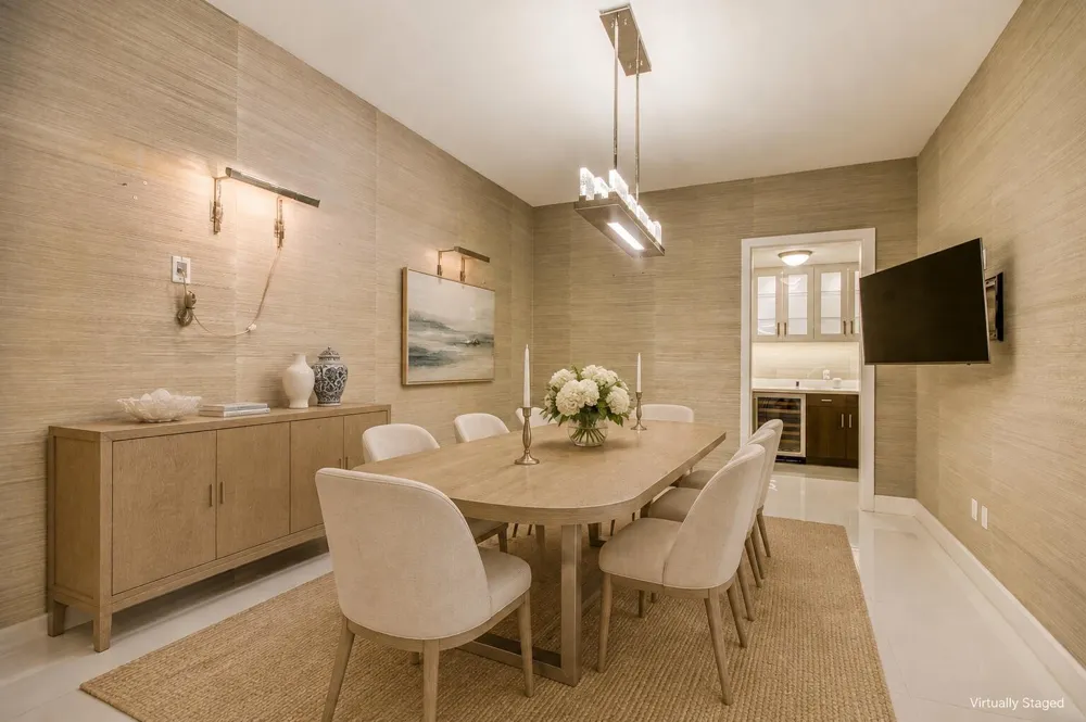 2700 Donald Ross Road #306 Palm Beach Gardens, FL 33410