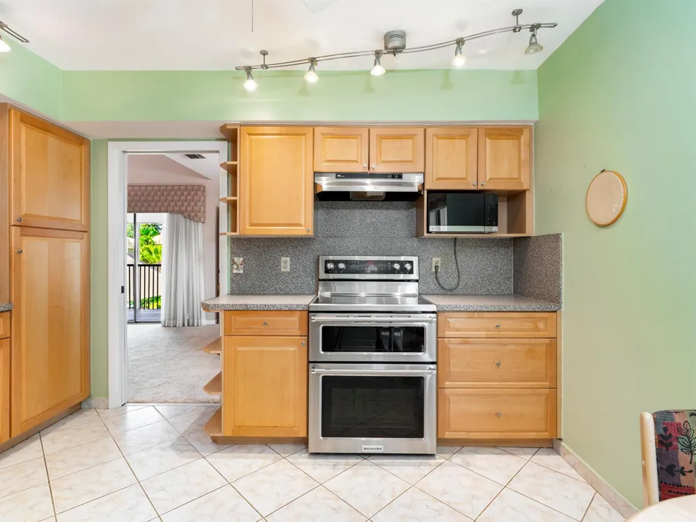 6424 Pumpkin Seed Circle Boca Raton, FL 33433