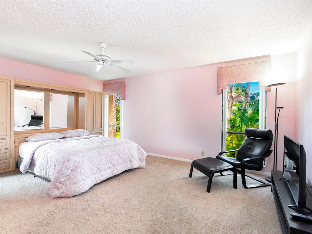 6424 Pumpkin Seed Circle Boca Raton, FL 33433