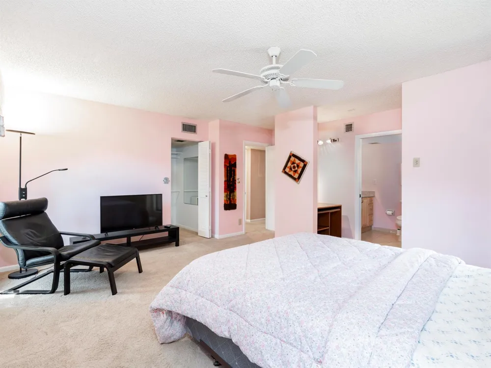 6424 Pumpkin Seed Circle Boca Raton, FL 33433