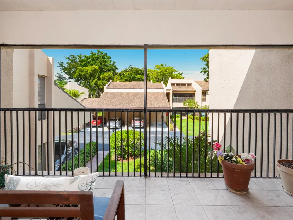 6424 Pumpkin Seed Circle Boca Raton, FL 33433