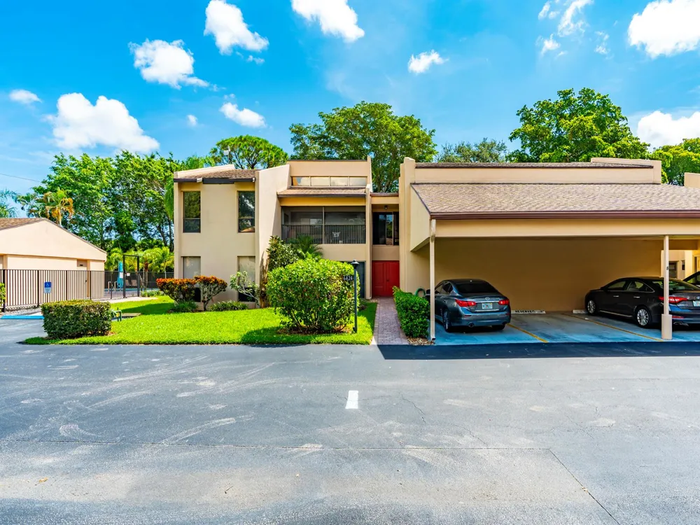 6424 Pumpkin Seed Circle Boca Raton, FL 33433