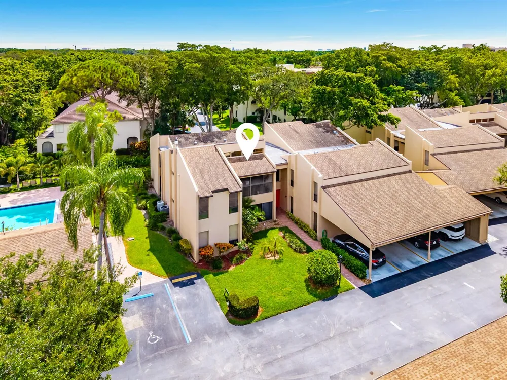 6424 Pumpkin Seed Circle Boca Raton, FL 33433
