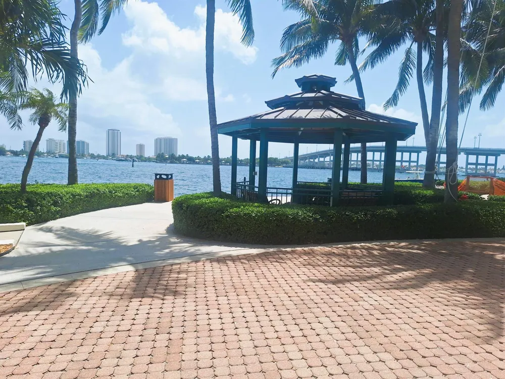 2650 Lake Shore Drive #1705 Riviera Beach, FL 33404