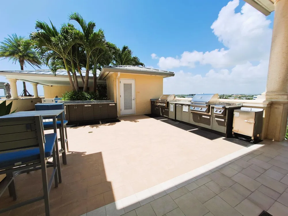 2650 Lake Shore Drive #1705 Riviera Beach, FL 33404