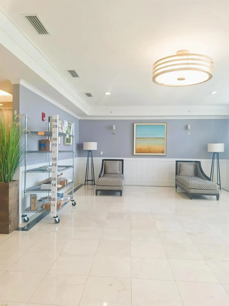 2650 Lake Shore Drive #1705 Riviera Beach, FL 33404